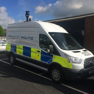顔認証システムを搭載した警察車両（出所：NEC）