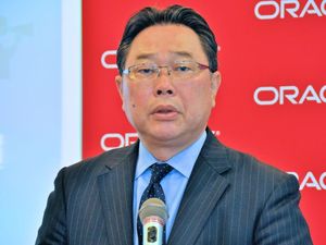 写真2：日本オラクル 代表執行役社長兼CEOの杉原 博茂 氏