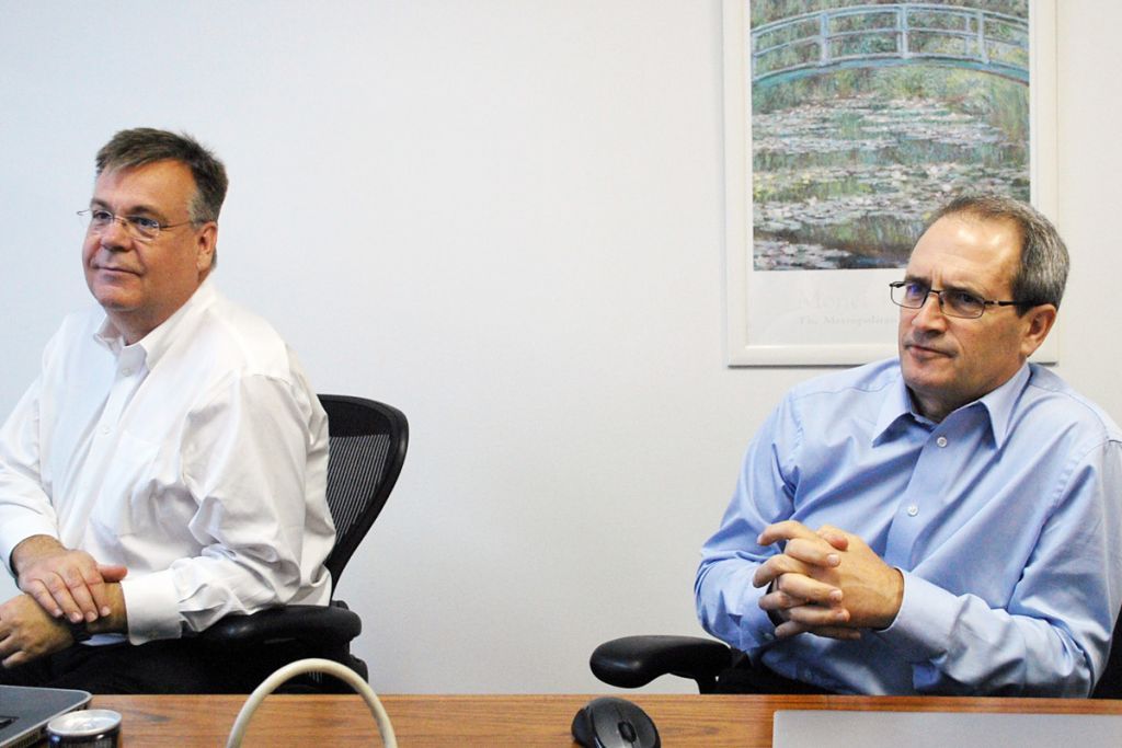 NoviFlow創設者・CEO のドミニク・ジョドエン氏（右）と、セールス担当バイスプレジデントのジェスパー・エリクソン氏